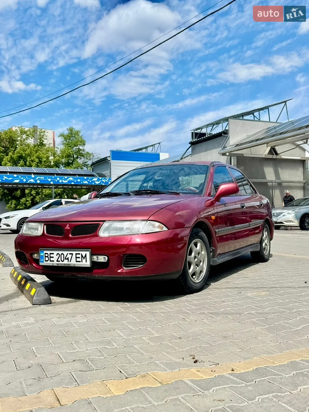 Mitsubishi Carisma, 1998