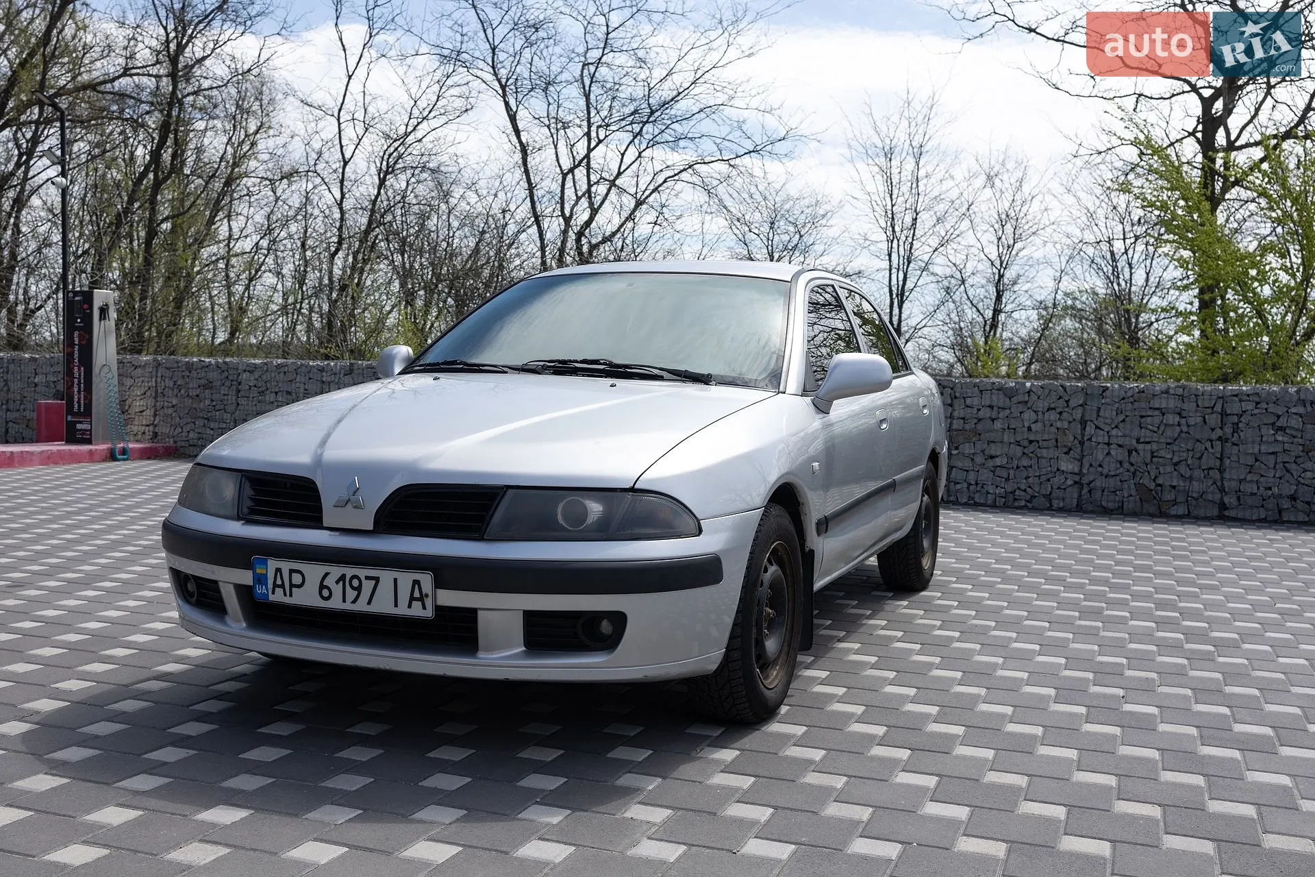 Mitsubishi Carisma, 2002