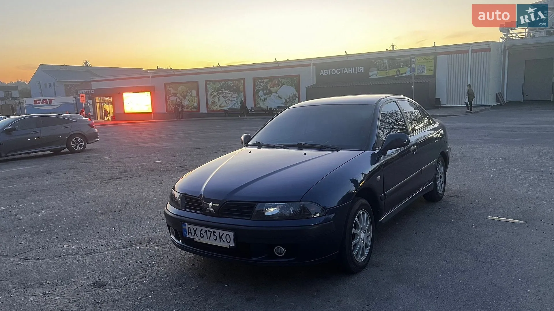 Mitsubishi Carisma, 2002
