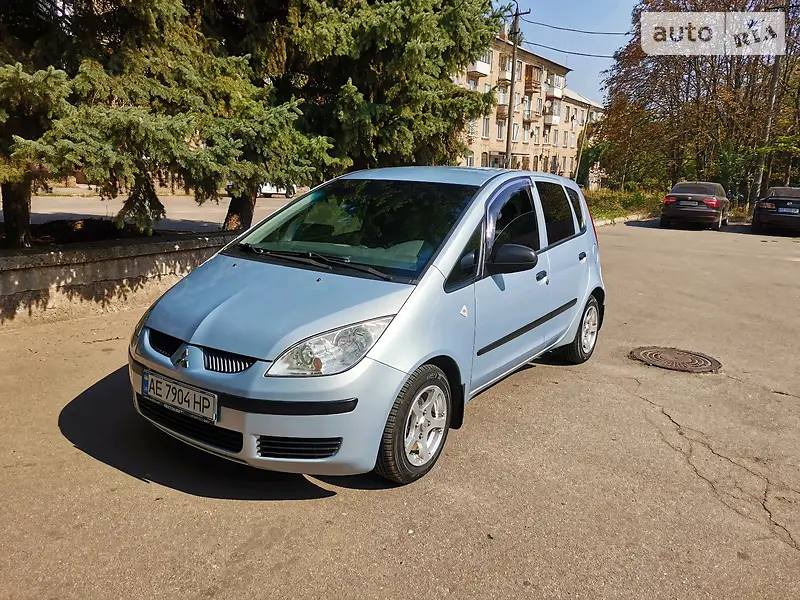 Mitsubishi Colt, 2005