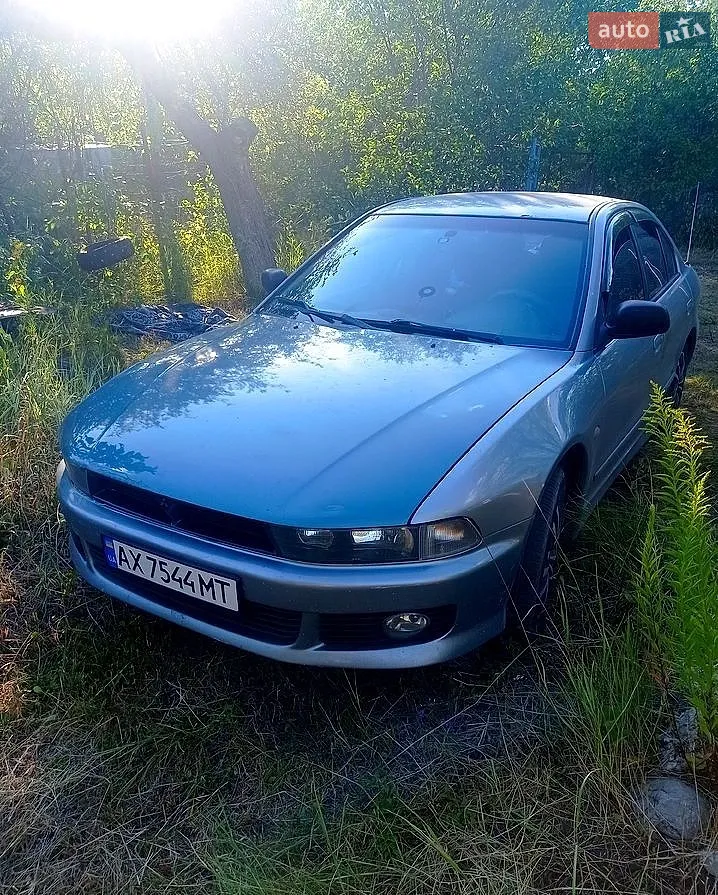 Mitsubishi Galant, 2001