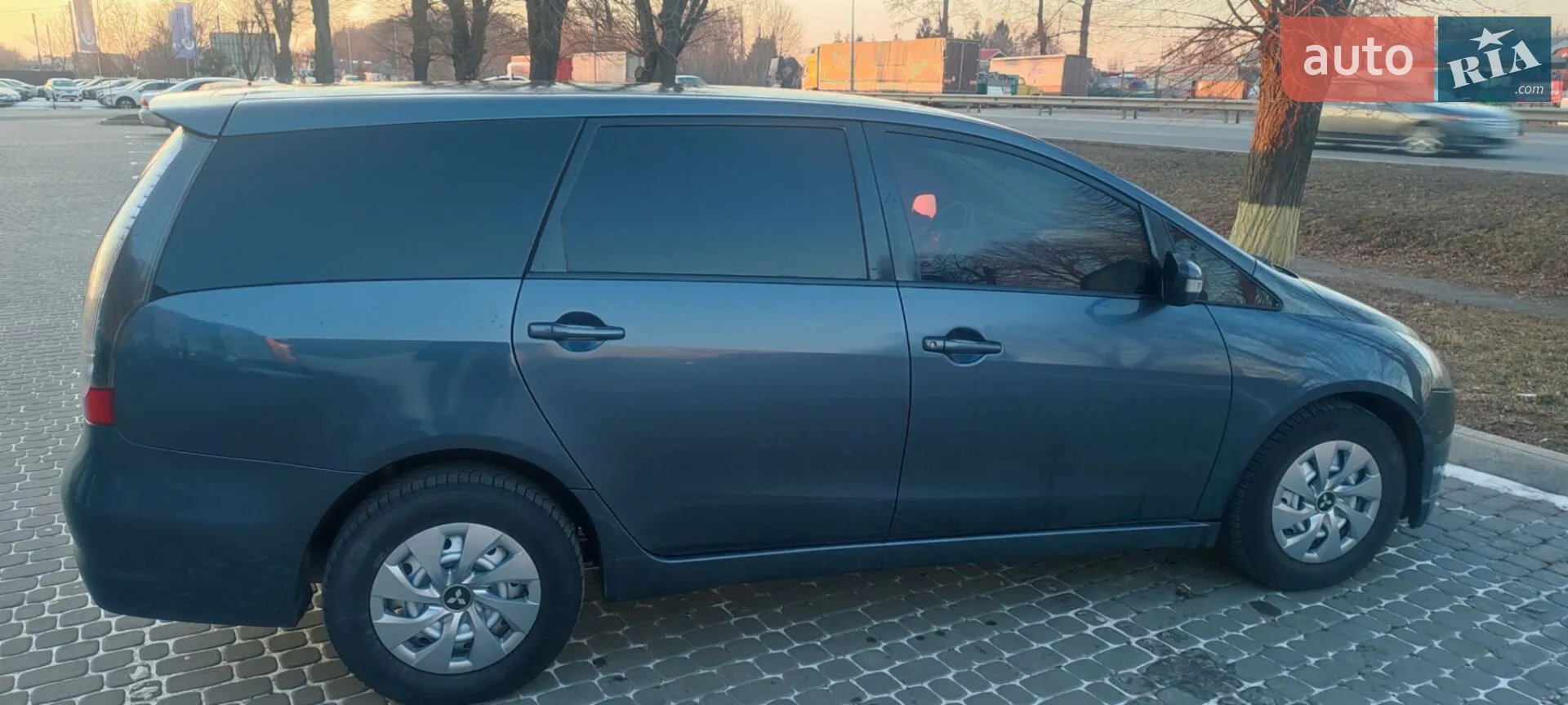 Mitsubishi Grandis, 2006