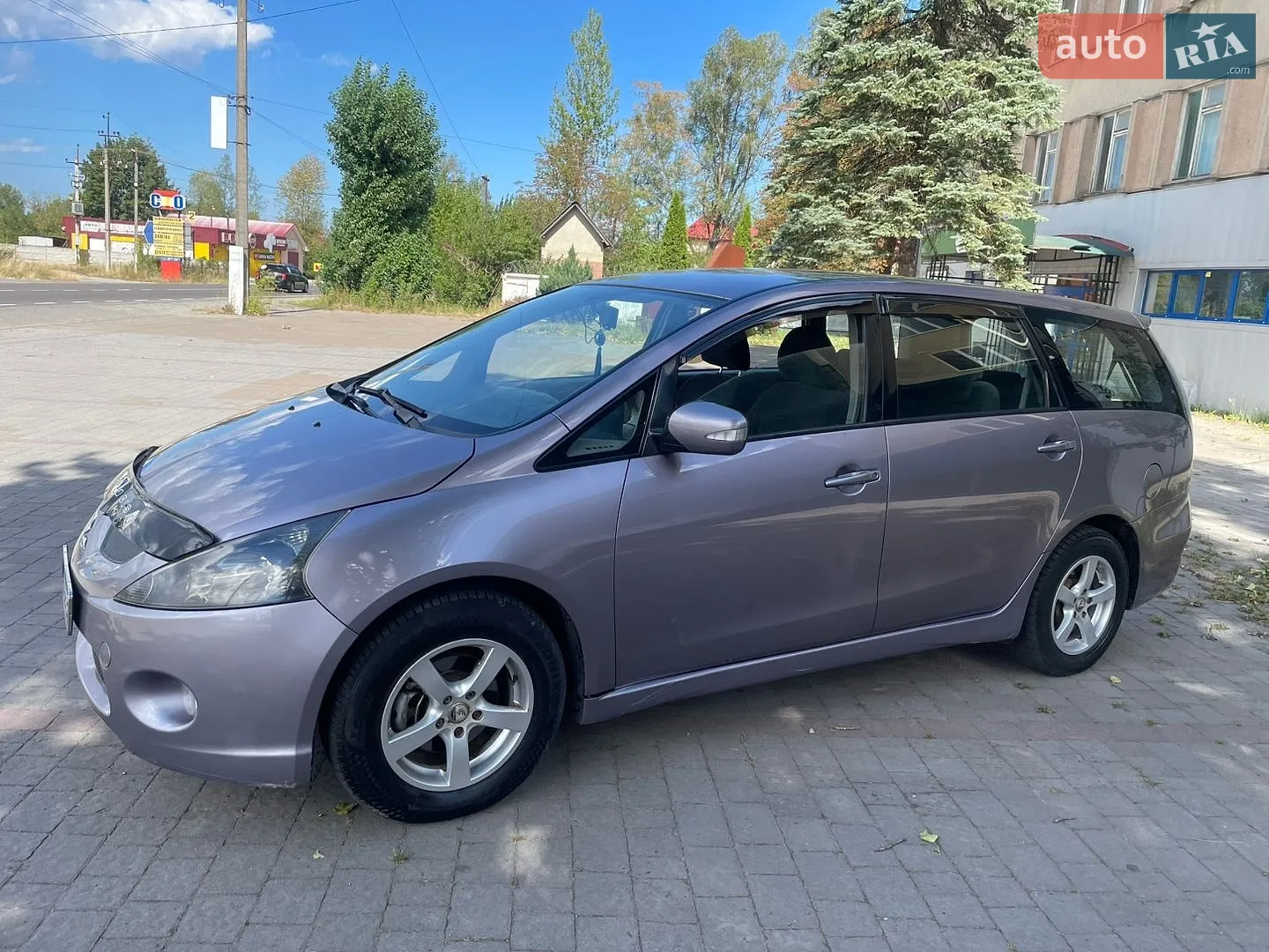 Mitsubishi Grandis, 2004