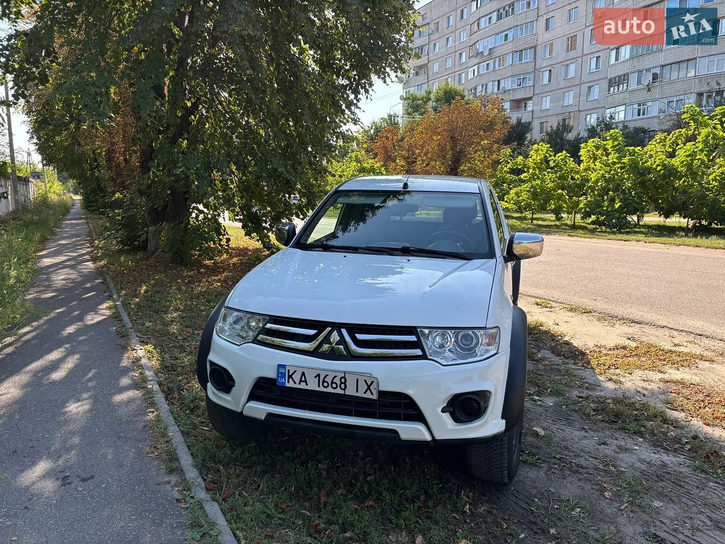 Mitsubishi L 200, 2014