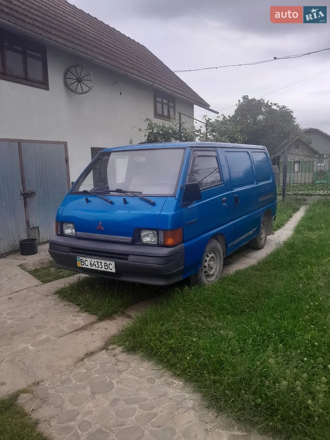 Mitsubishi L 300, 1999