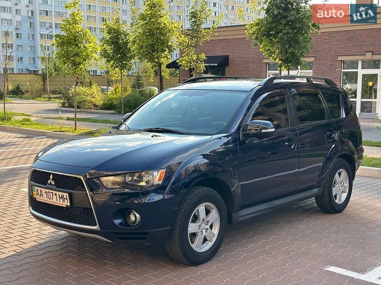 Mitsubishi Outlander XL, 2012