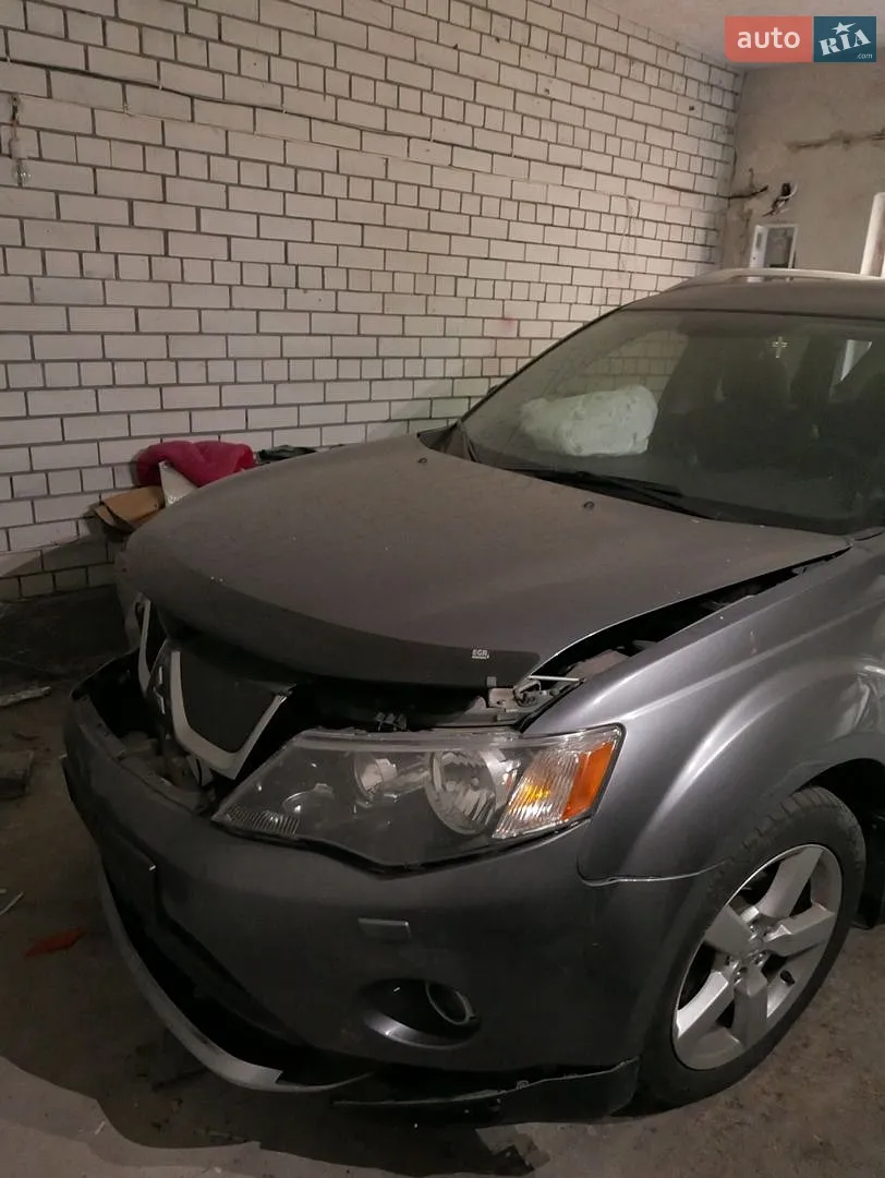 Mitsubishi Outlander XL, 2008