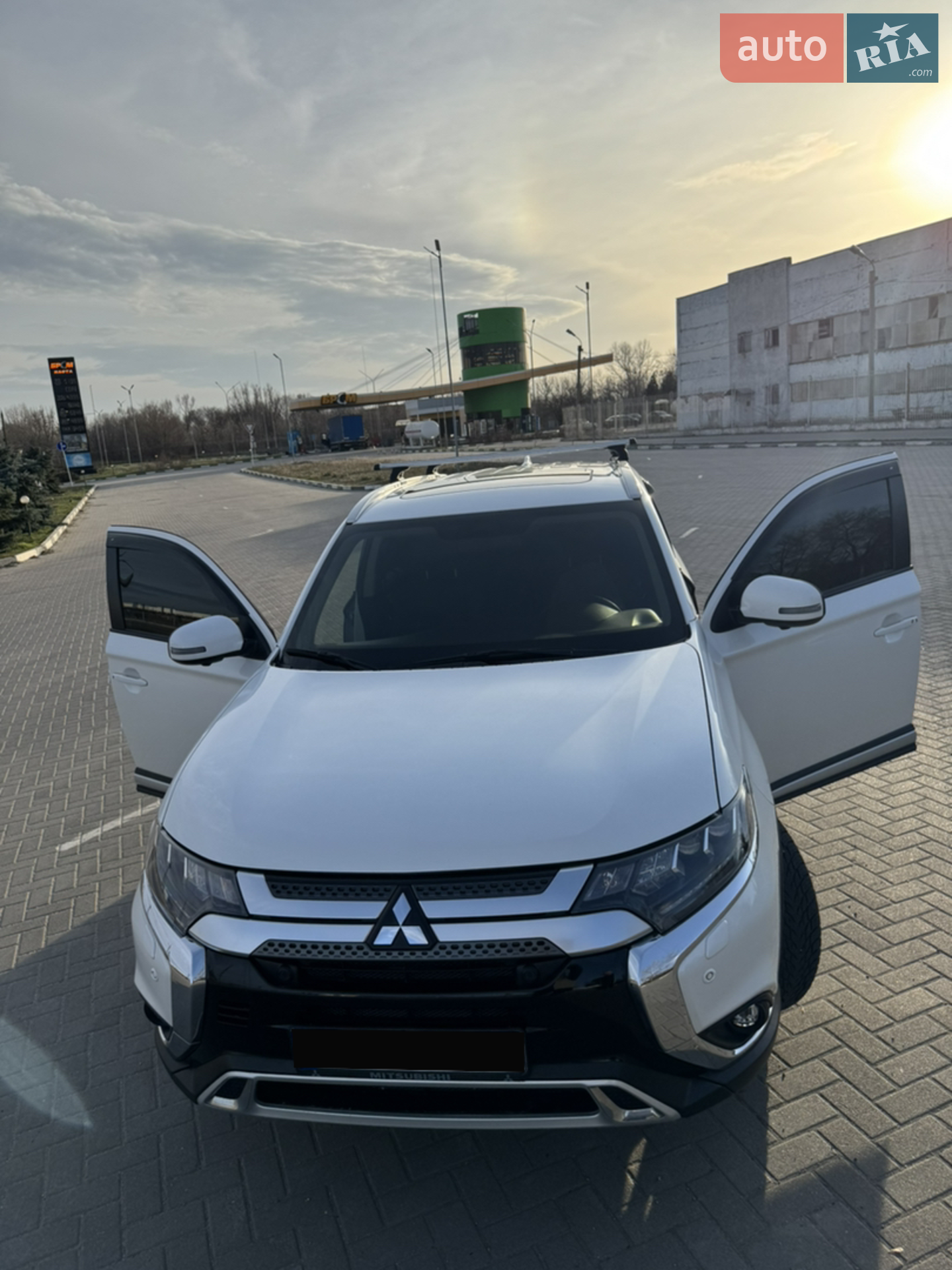Mitsubishi Outlander, 2020