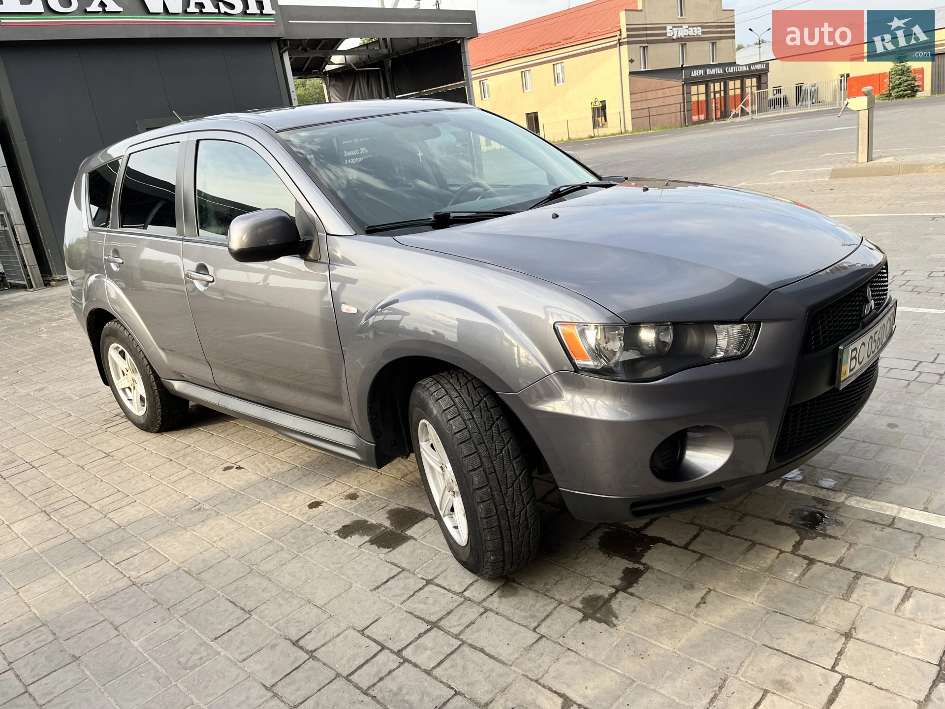 Mitsubishi Outlander, 2012