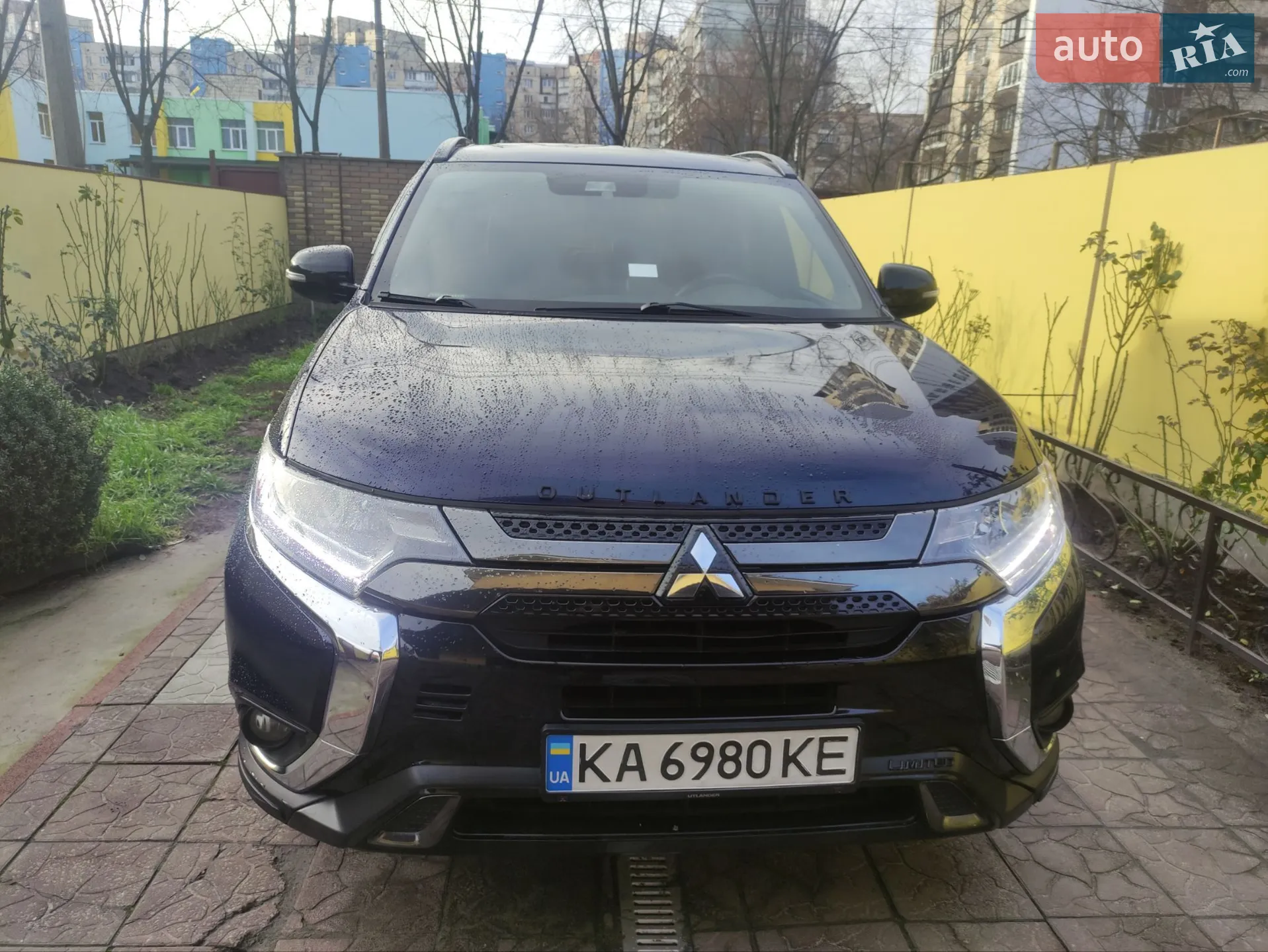 Mitsubishi Outlander, 2020
