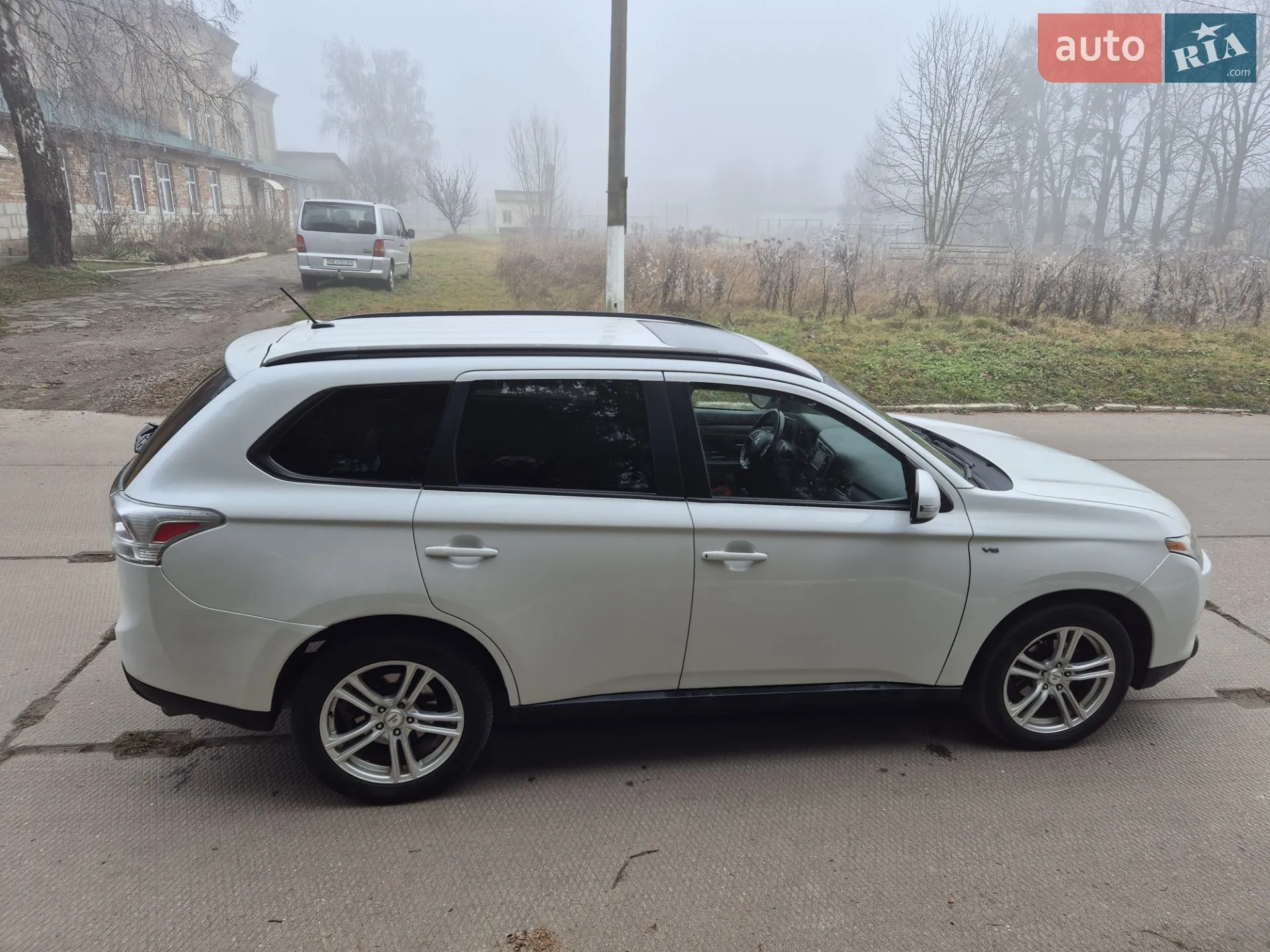Mitsubishi Outlander, 2013