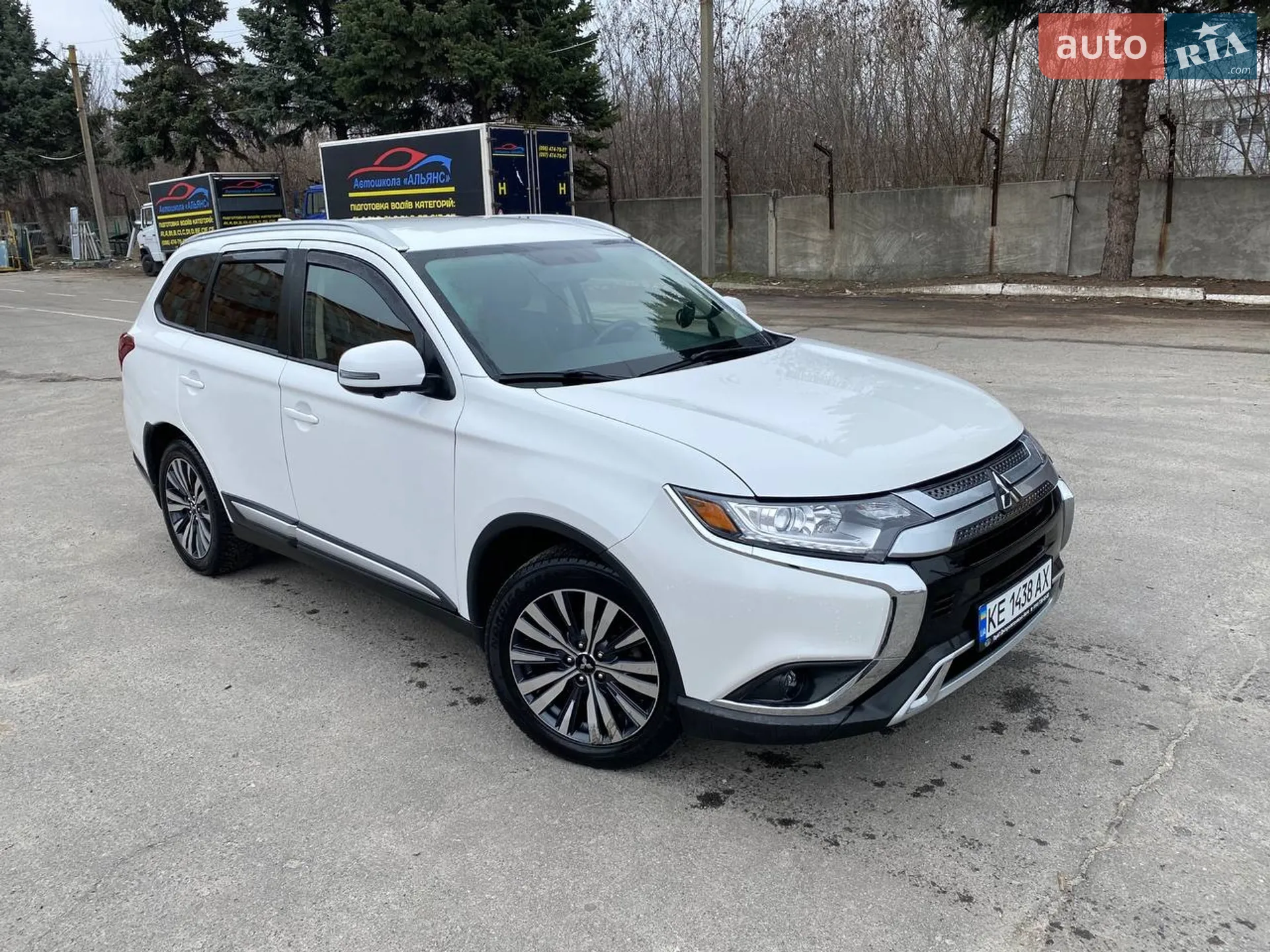 Mitsubishi Outlander, 2020