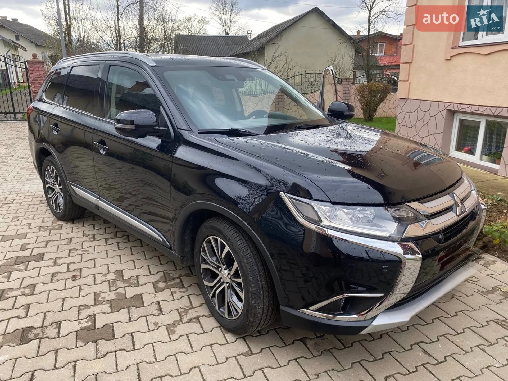 Mitsubishi Outlander, 2017