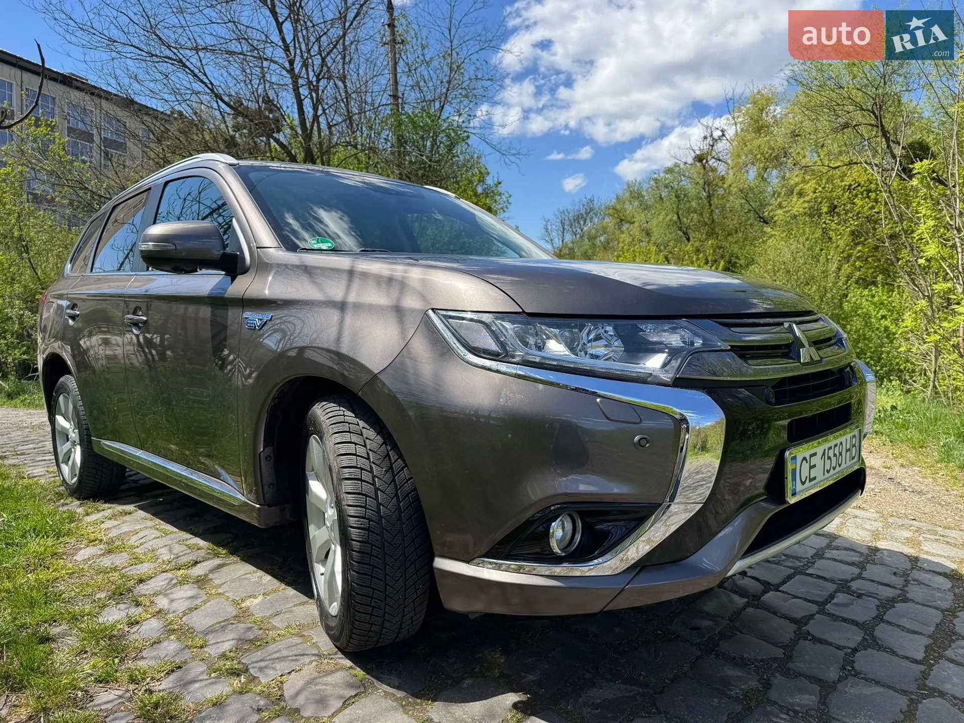 Mitsubishi Outlander, 2015
