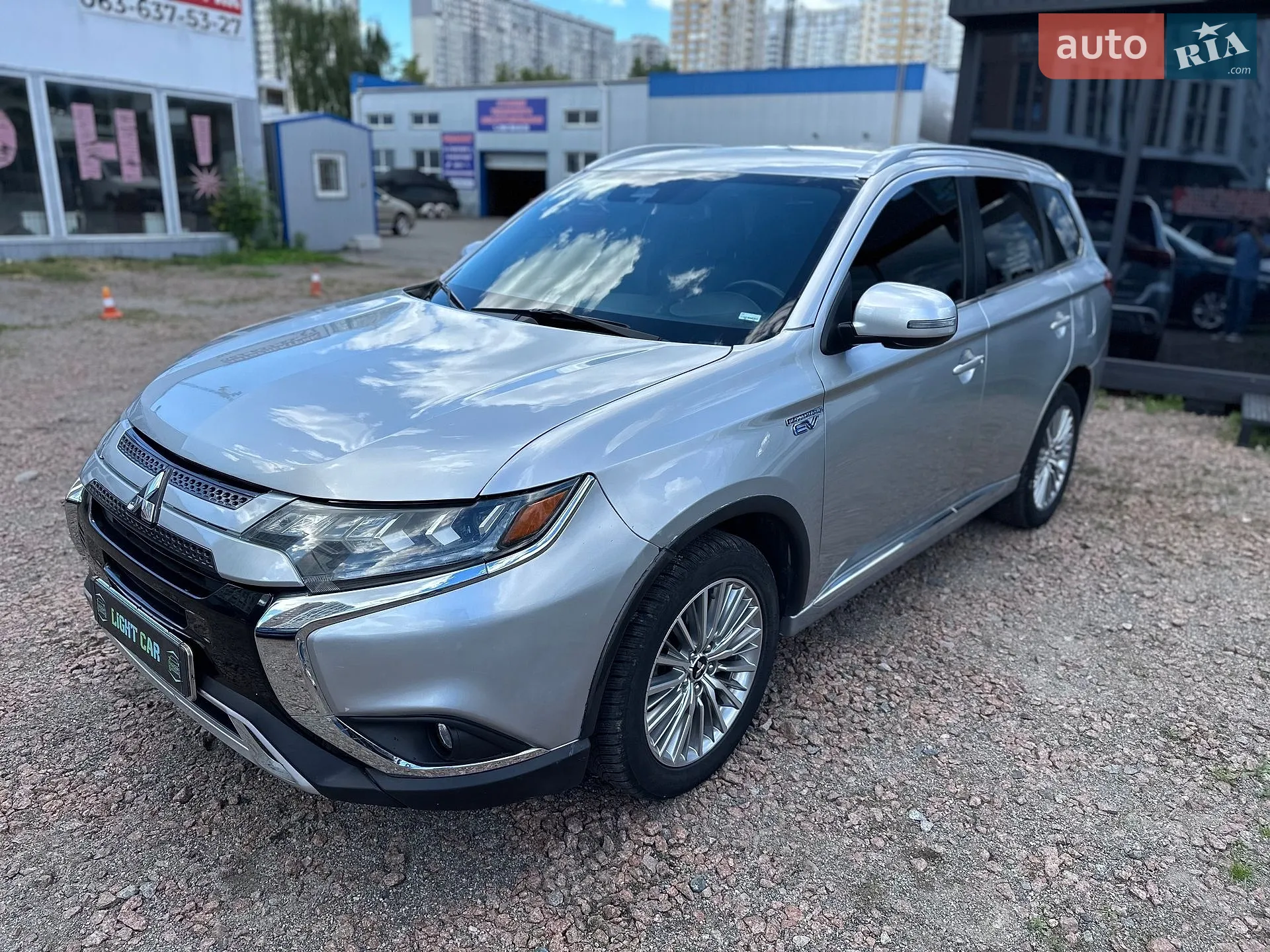 Mitsubishi Outlander, 2022