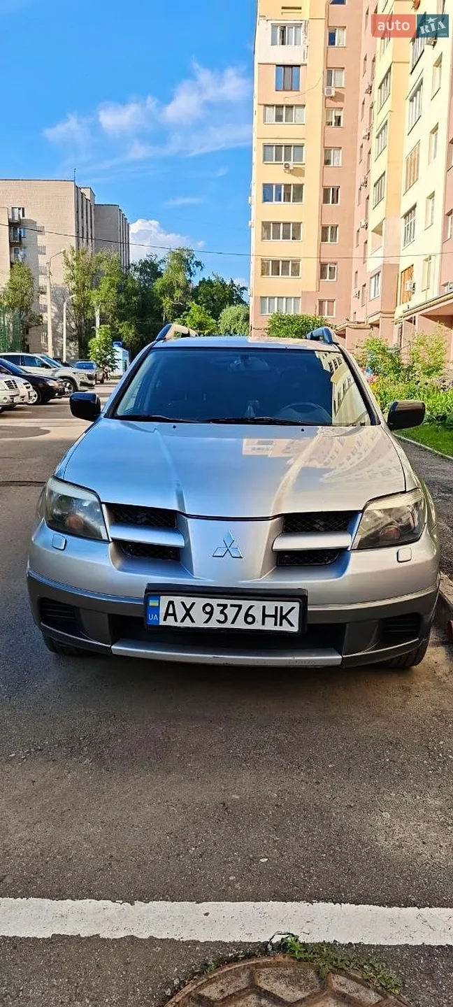 Mitsubishi Outlander, 2003