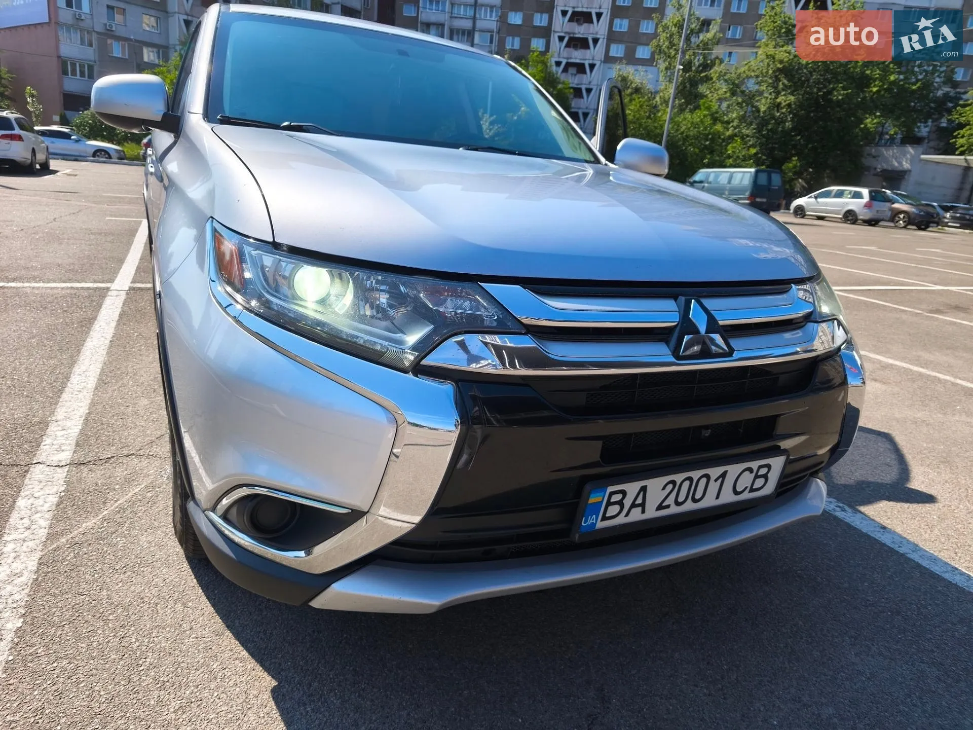Mitsubishi Outlander, 2015