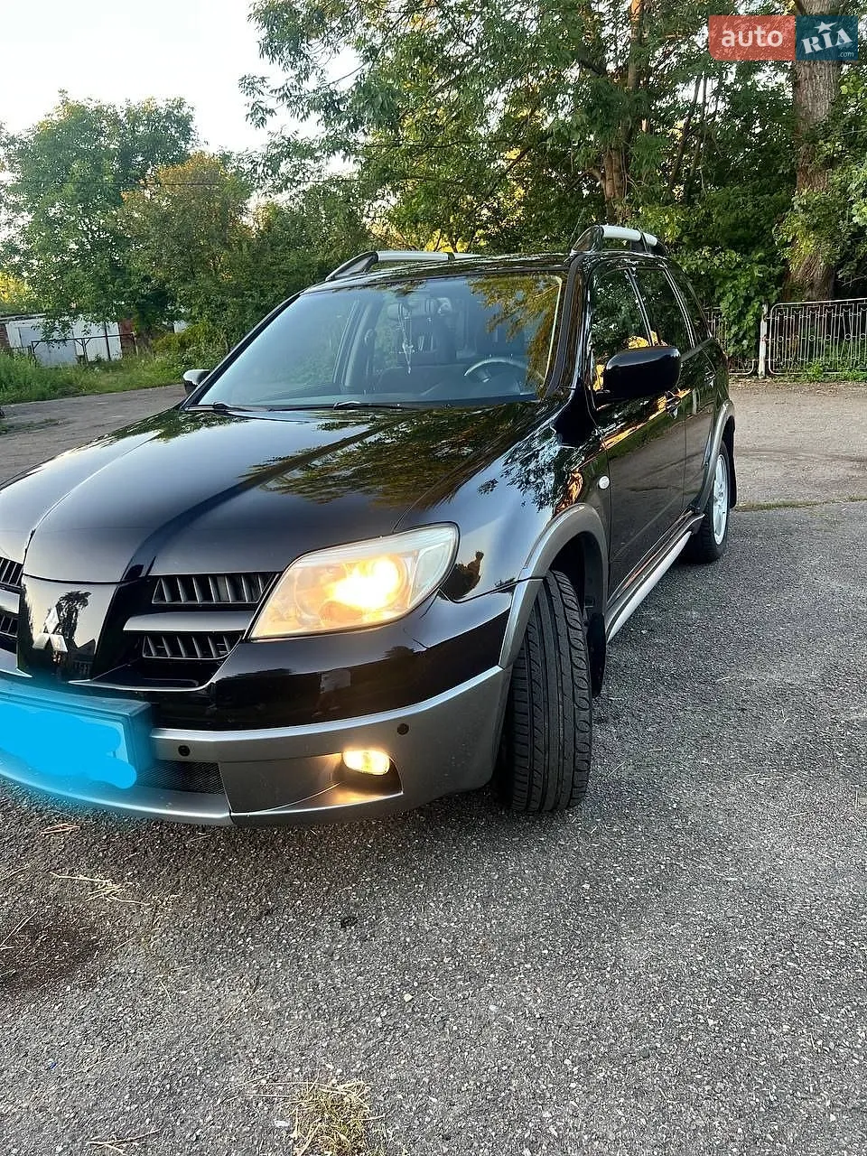 Mitsubishi Outlander, 2004