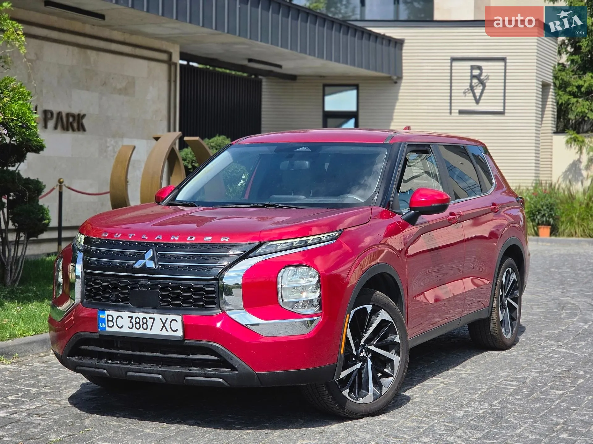 Mitsubishi Outlander, 2021