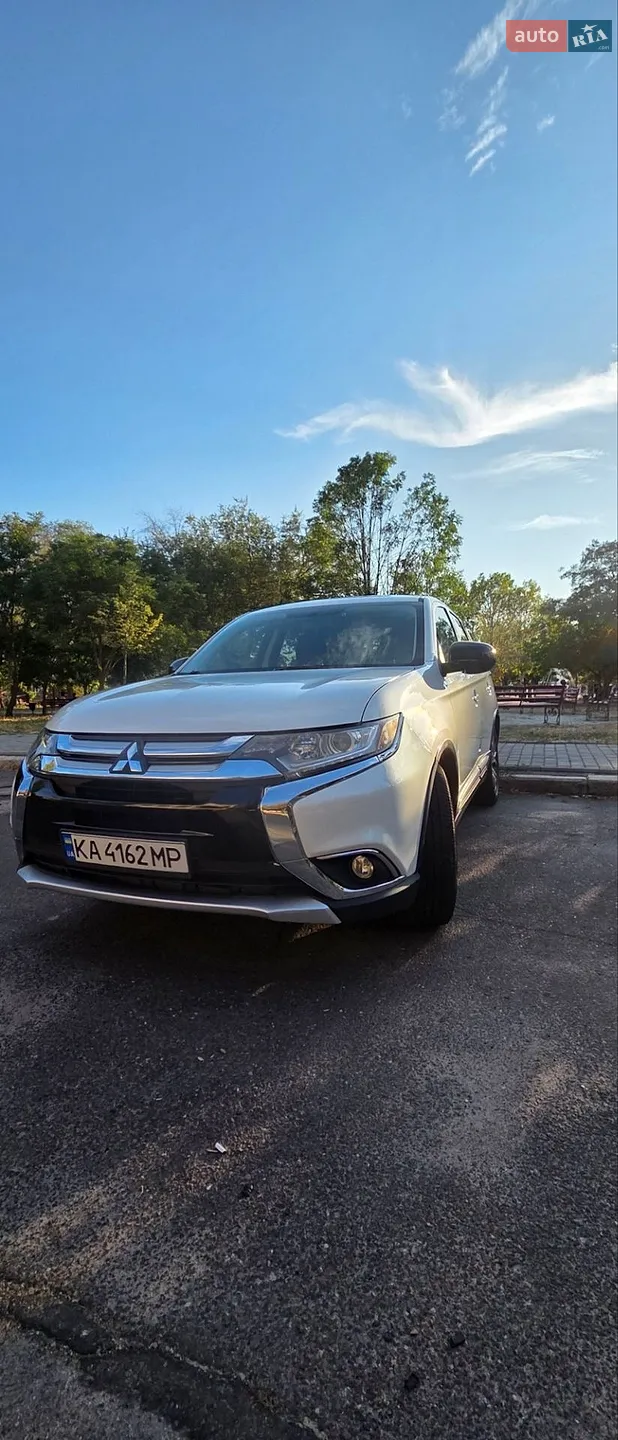 Mitsubishi Outlander, 2017