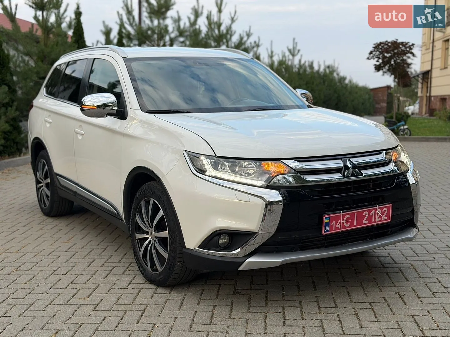 Mitsubishi Outlander, 2016