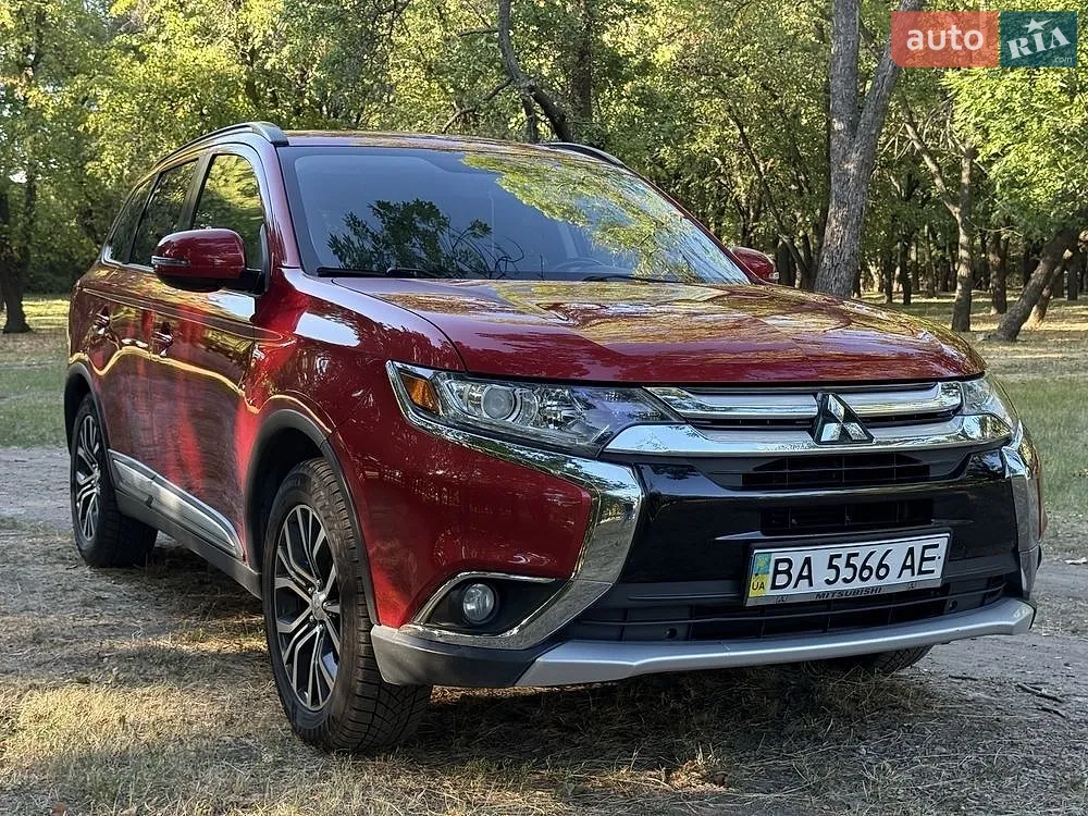 Mitsubishi Outlander, 2016