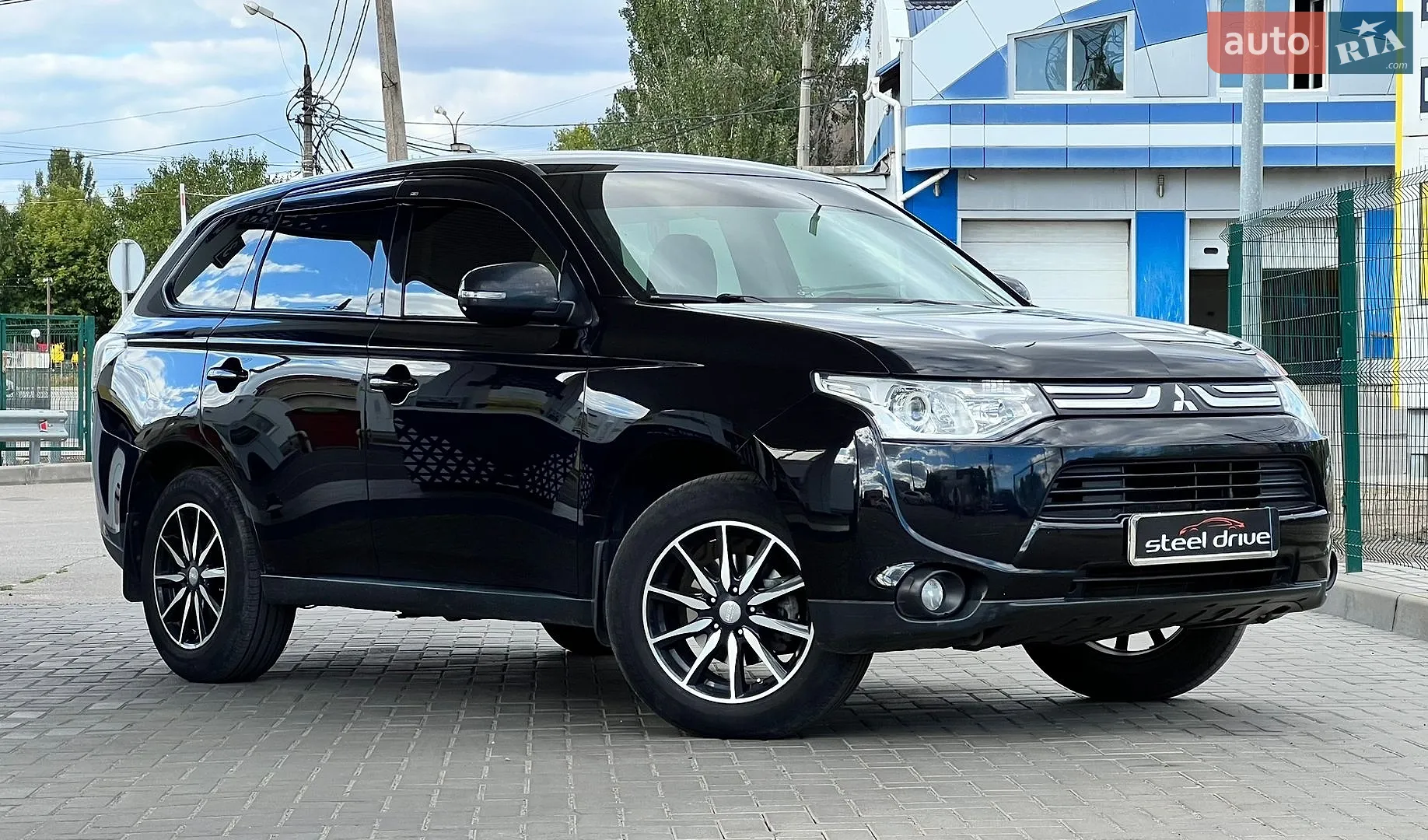 Mitsubishi Outlander, 2014