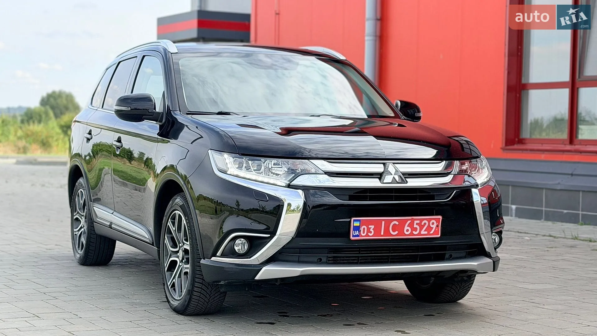 Mitsubishi Outlander, 2016