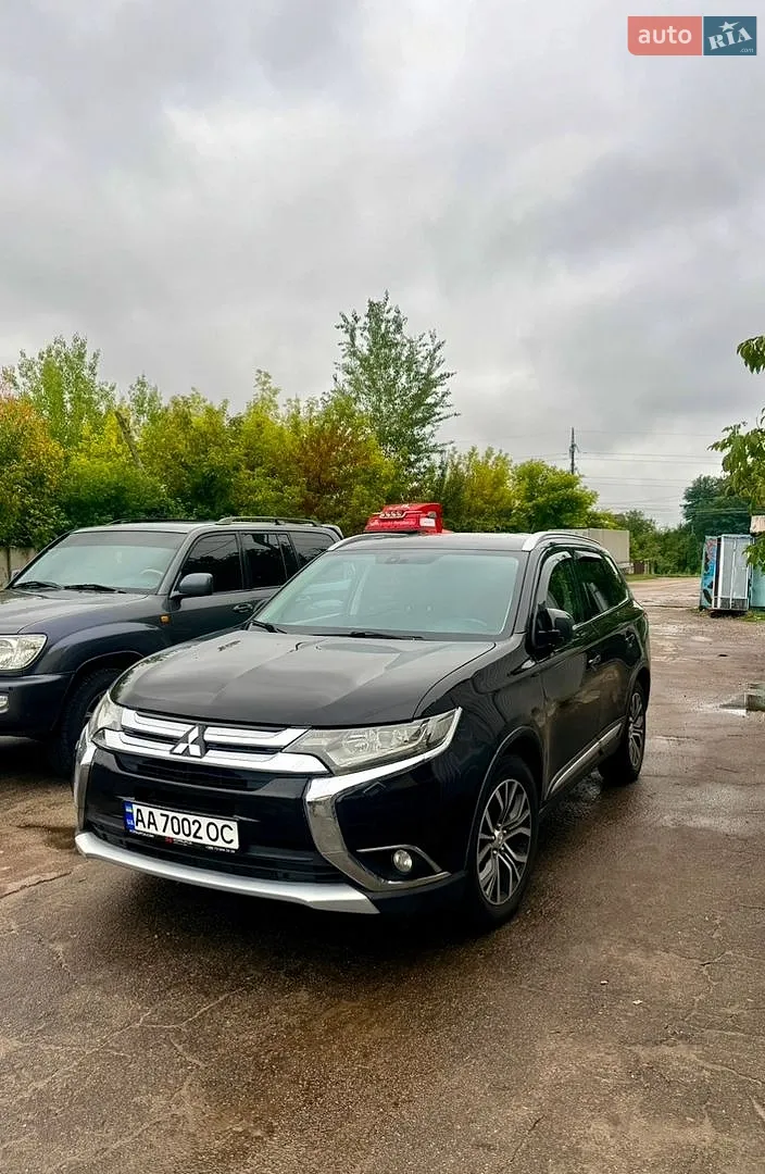 Mitsubishi Outlander, 2015