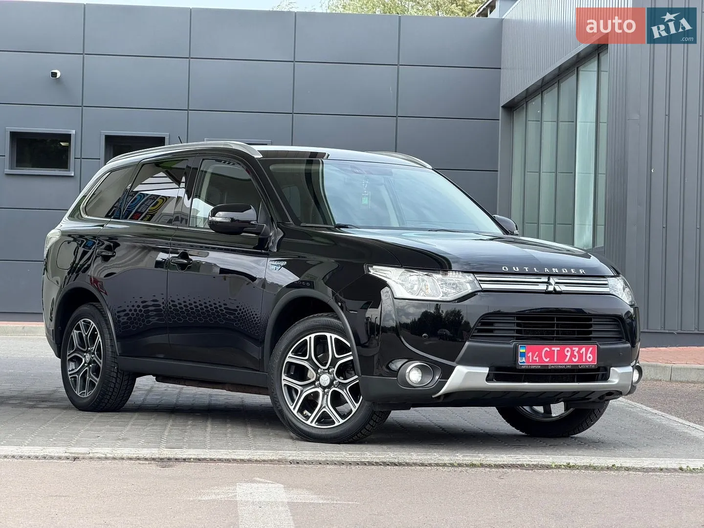 Mitsubishi Outlander, 2015