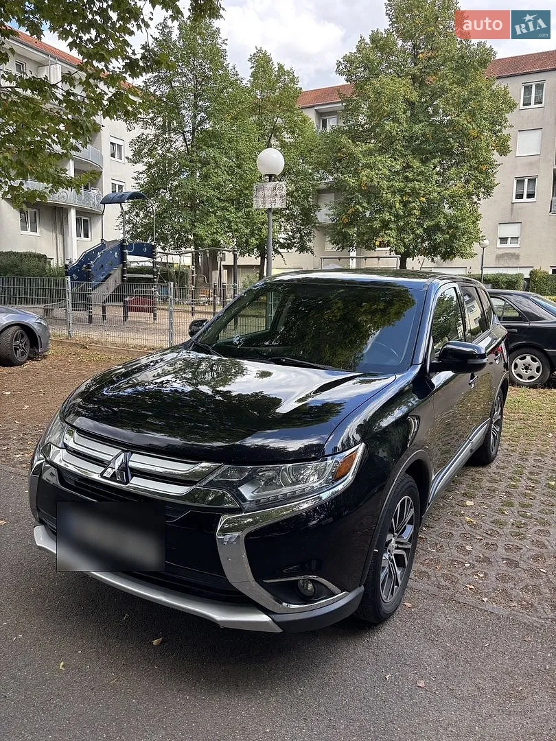 Mitsubishi Outlander, 2016