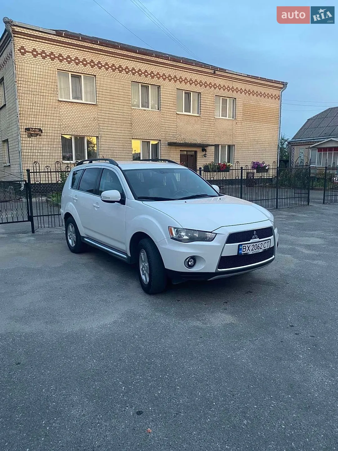 Mitsubishi Outlander, 2011
