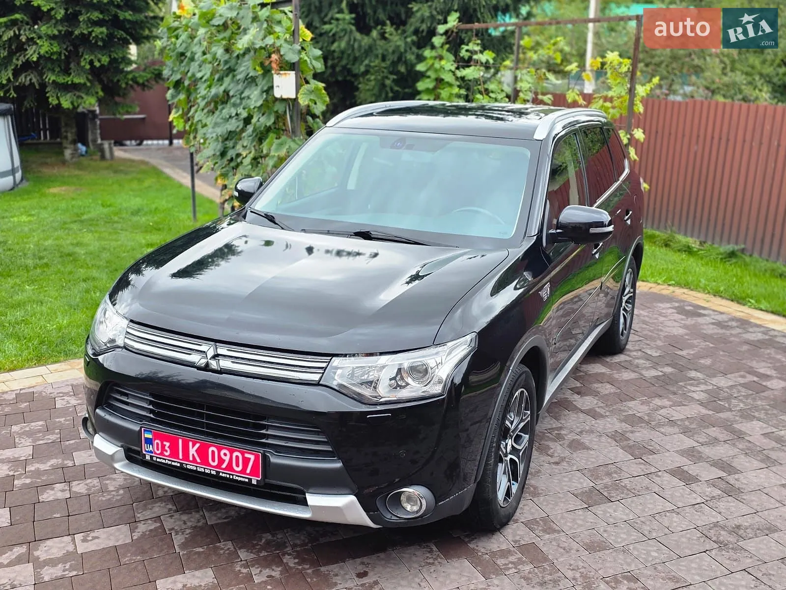 Mitsubishi Outlander, 2015