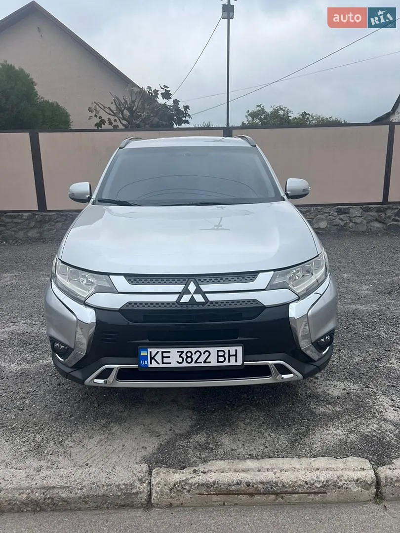 Mitsubishi Outlander, 2018