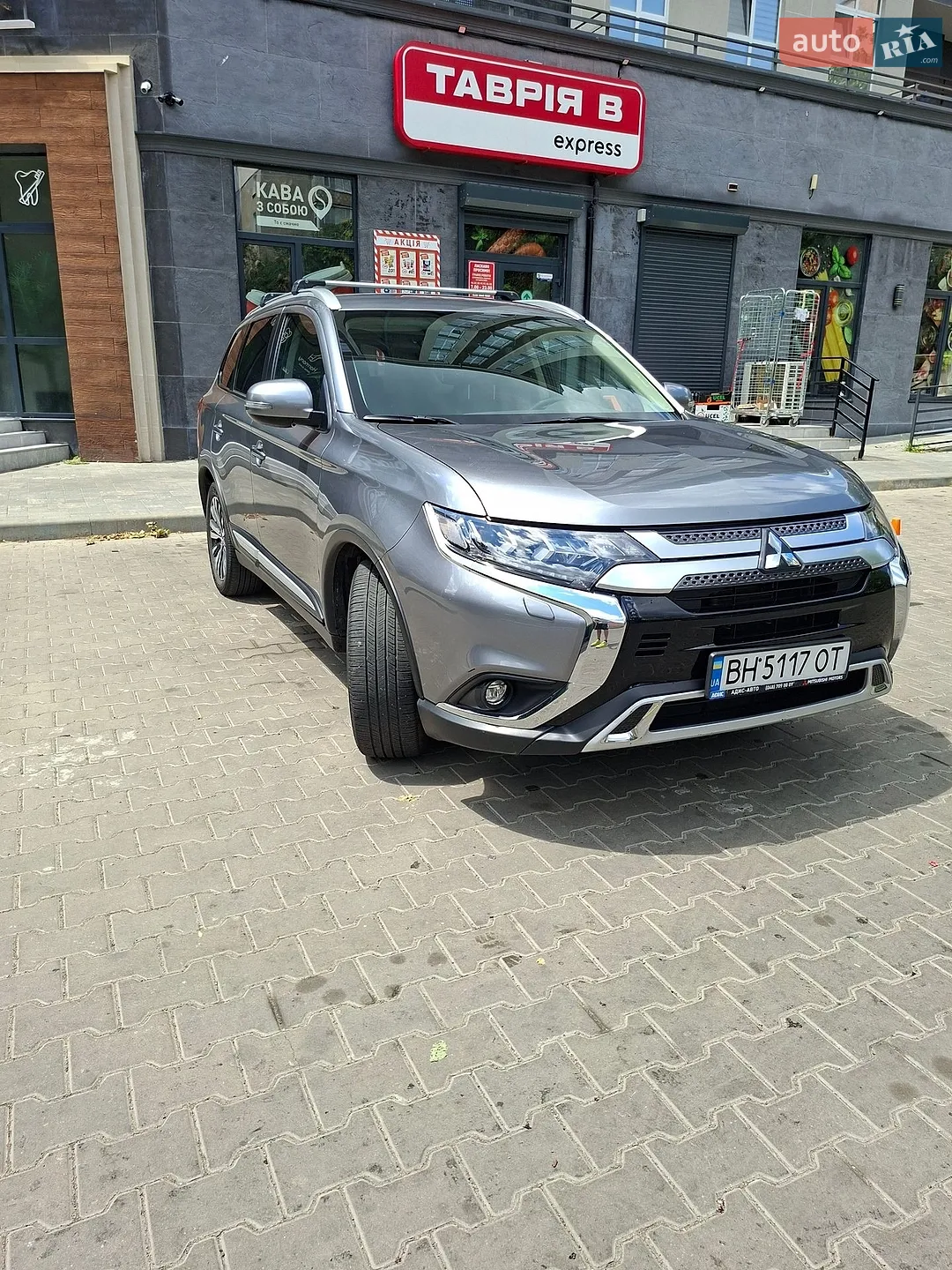 Mitsubishi Outlander, 2021