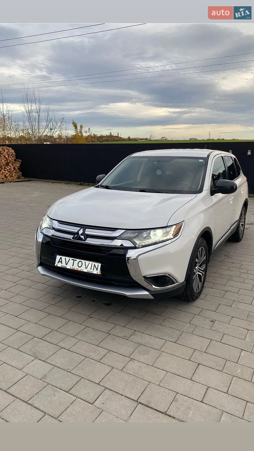 Mitsubishi Outlander, 2016