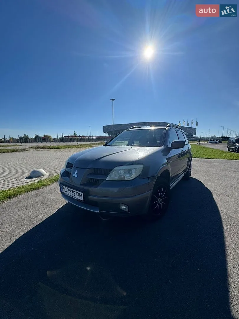 Mitsubishi Outlander, 2004