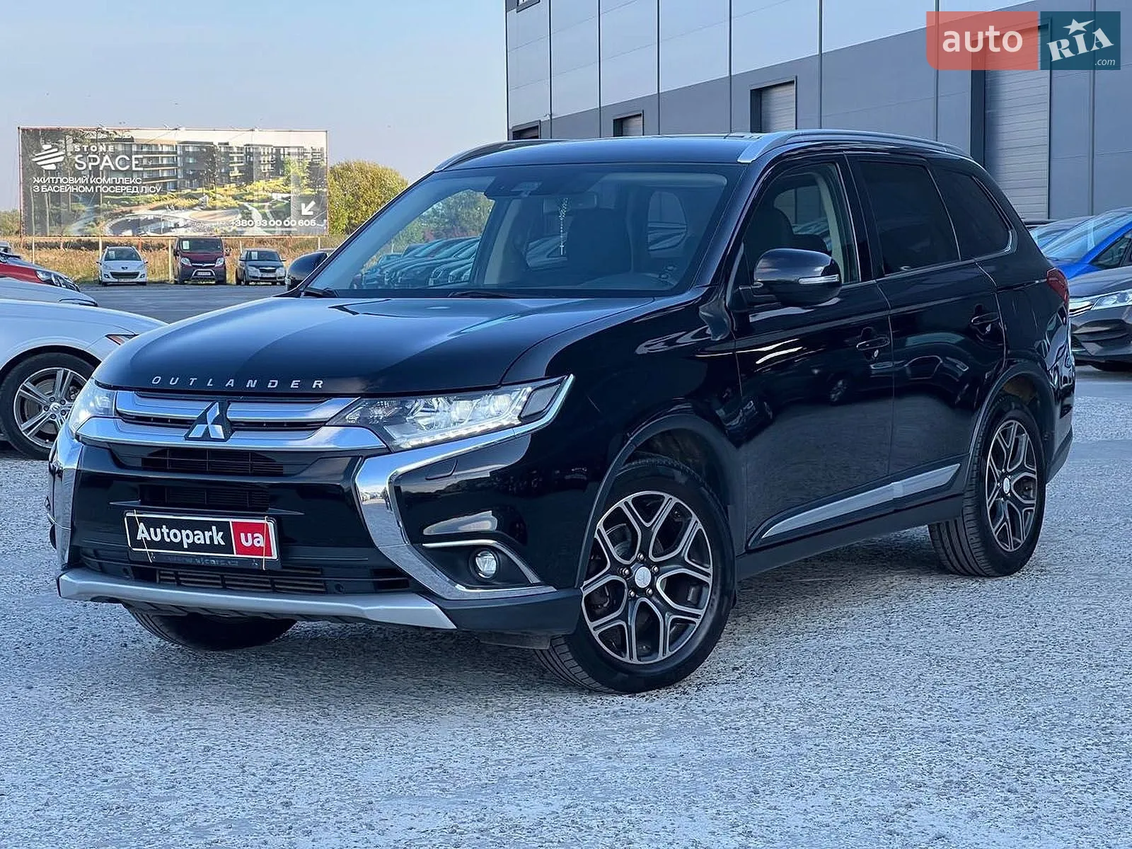 Mitsubishi Outlander, 2016