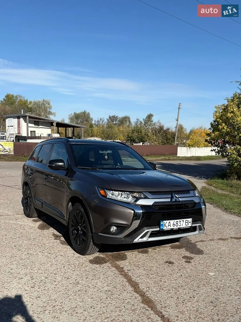 Mitsubishi Outlander, 2018