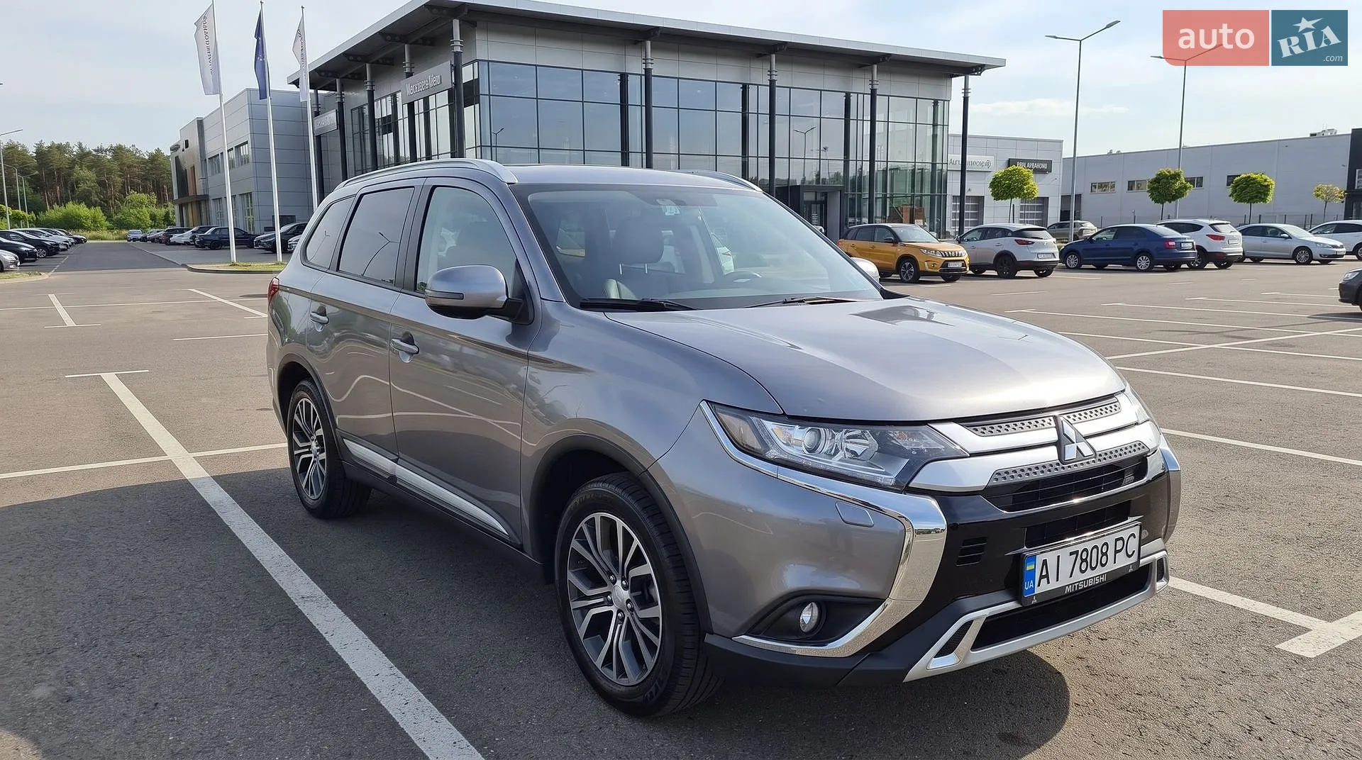 Mitsubishi Outlander, 2015