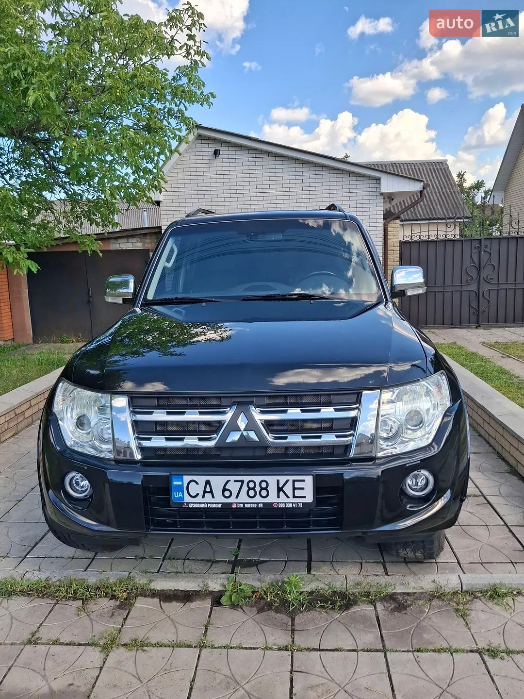 Mitsubishi Pajero Wagon, 2012