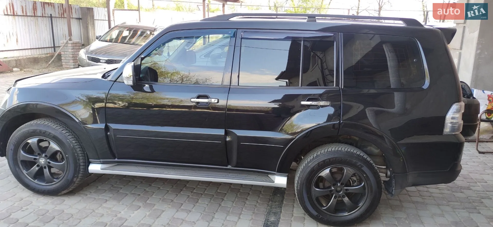 Mitsubishi Pajero Wagon, 2013