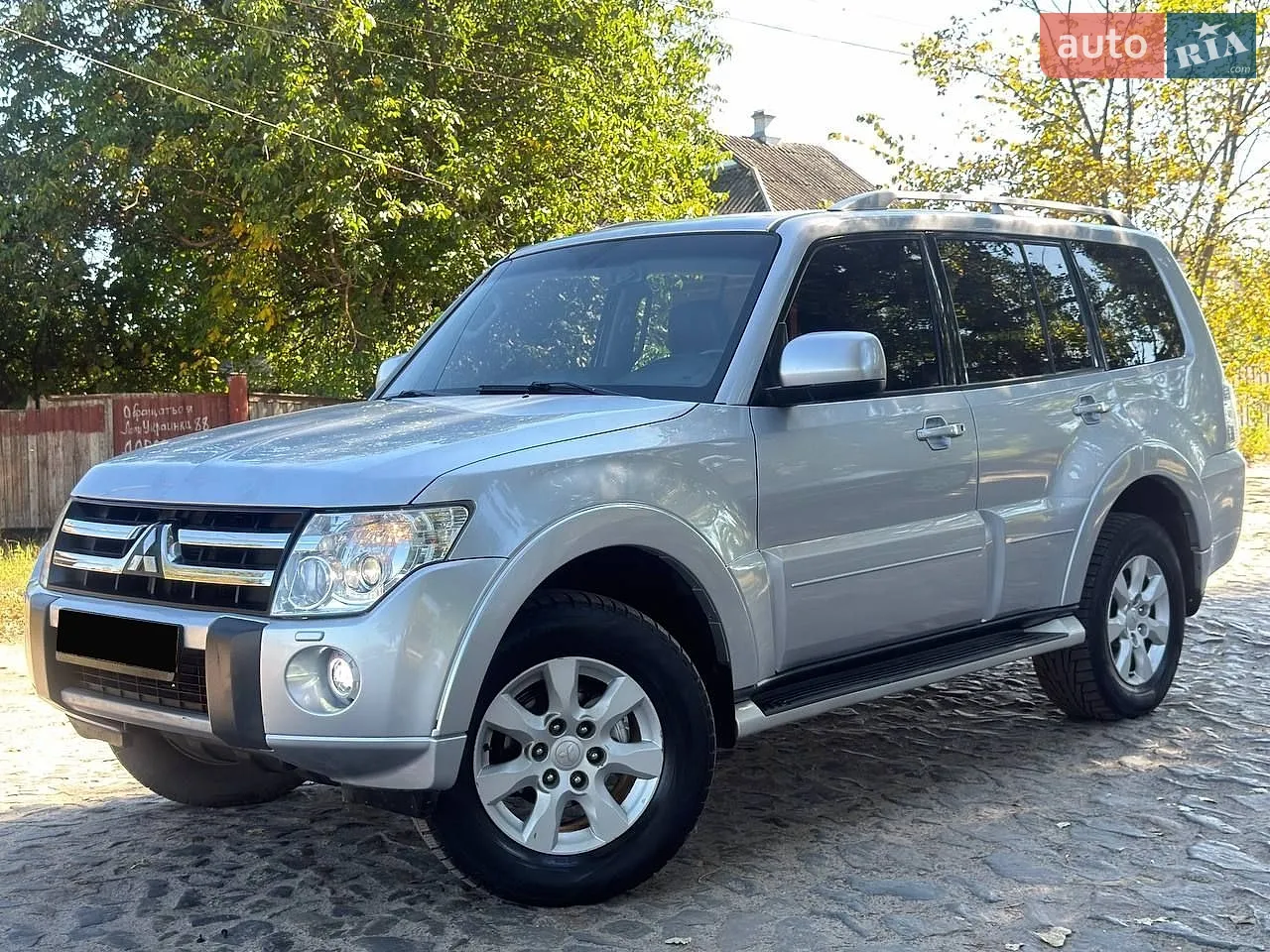 Mitsubishi Pajero Wagon, 2011