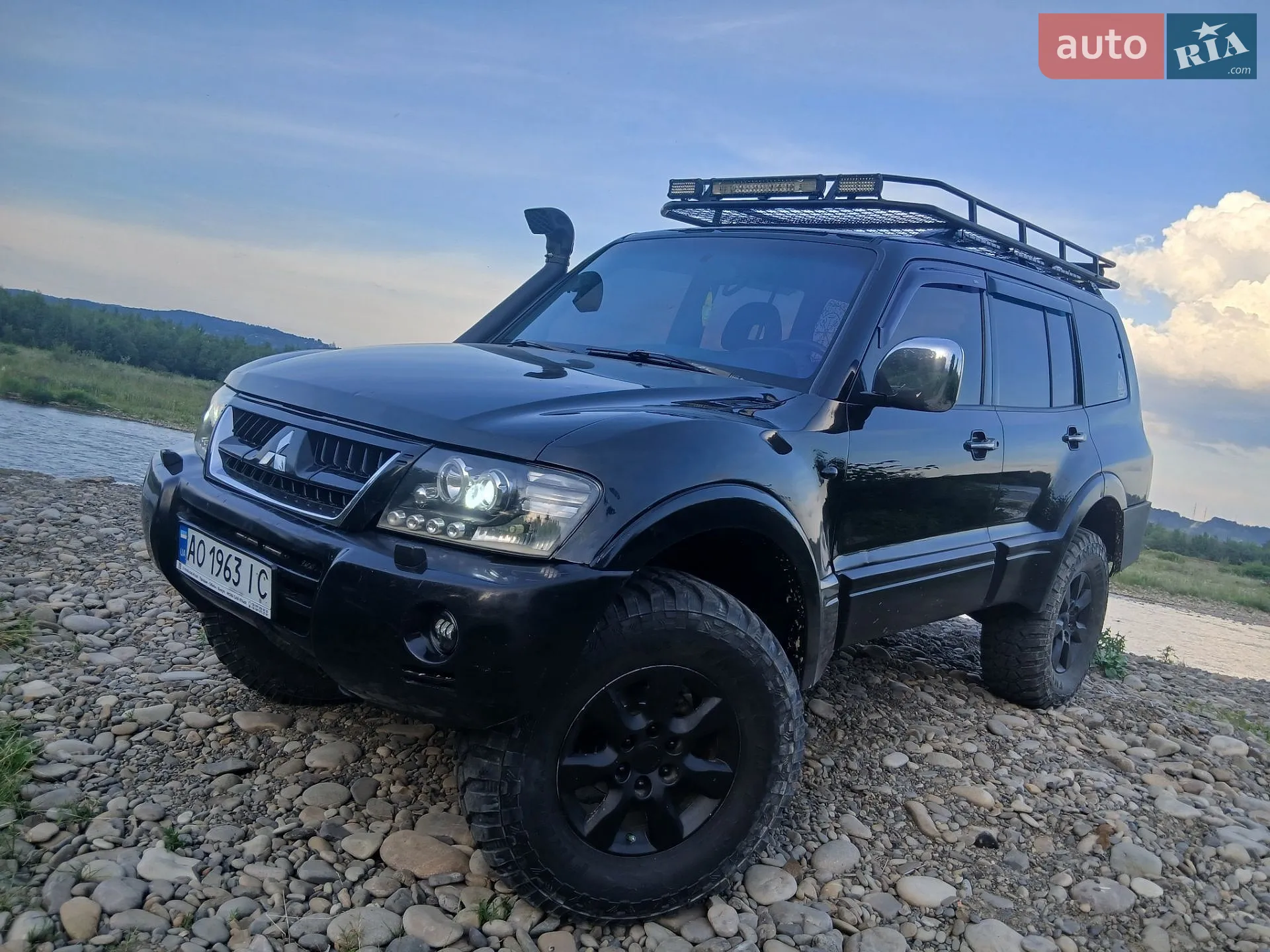 Mitsubishi Pajero, 2004