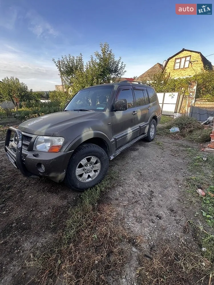 Mitsubishi Pajero, 2004