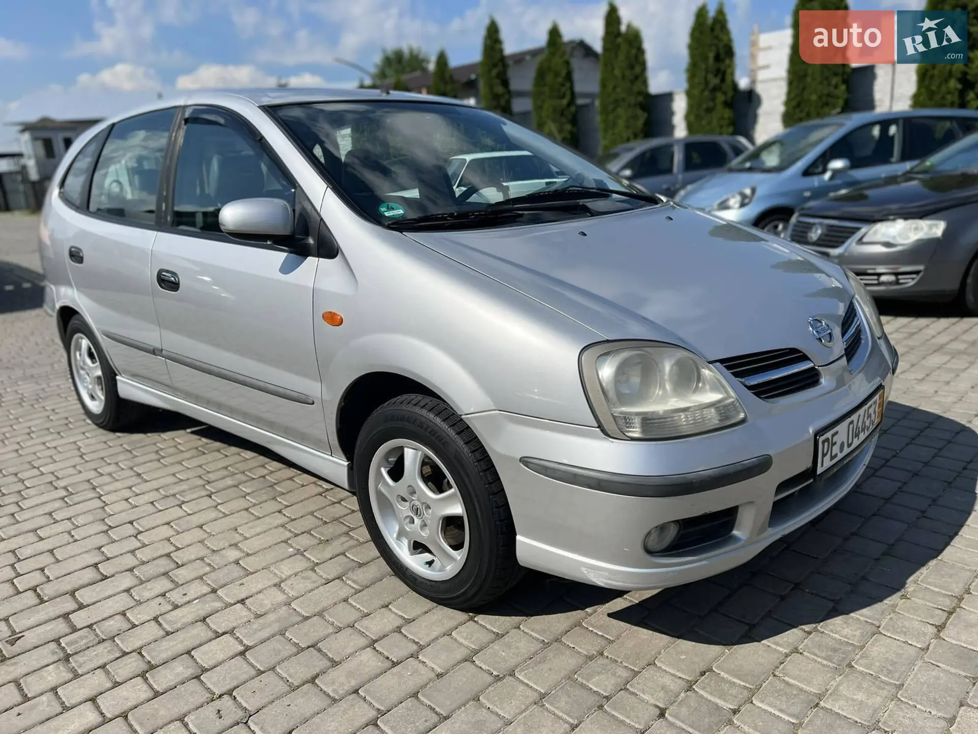Nissan Almera Tino, 2003