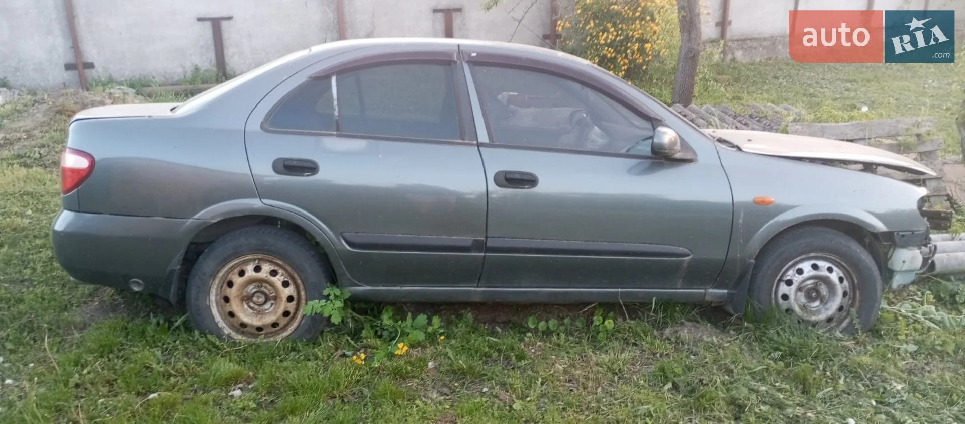 Nissan Almera, 2002