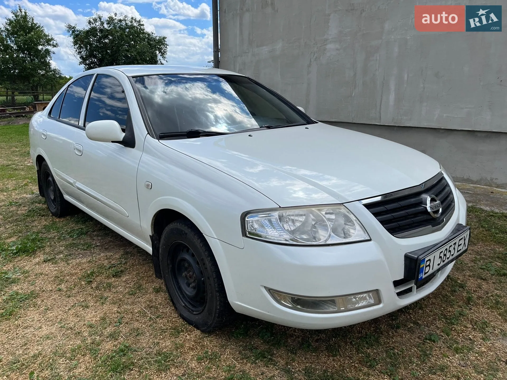 Nissan Almera, 2011