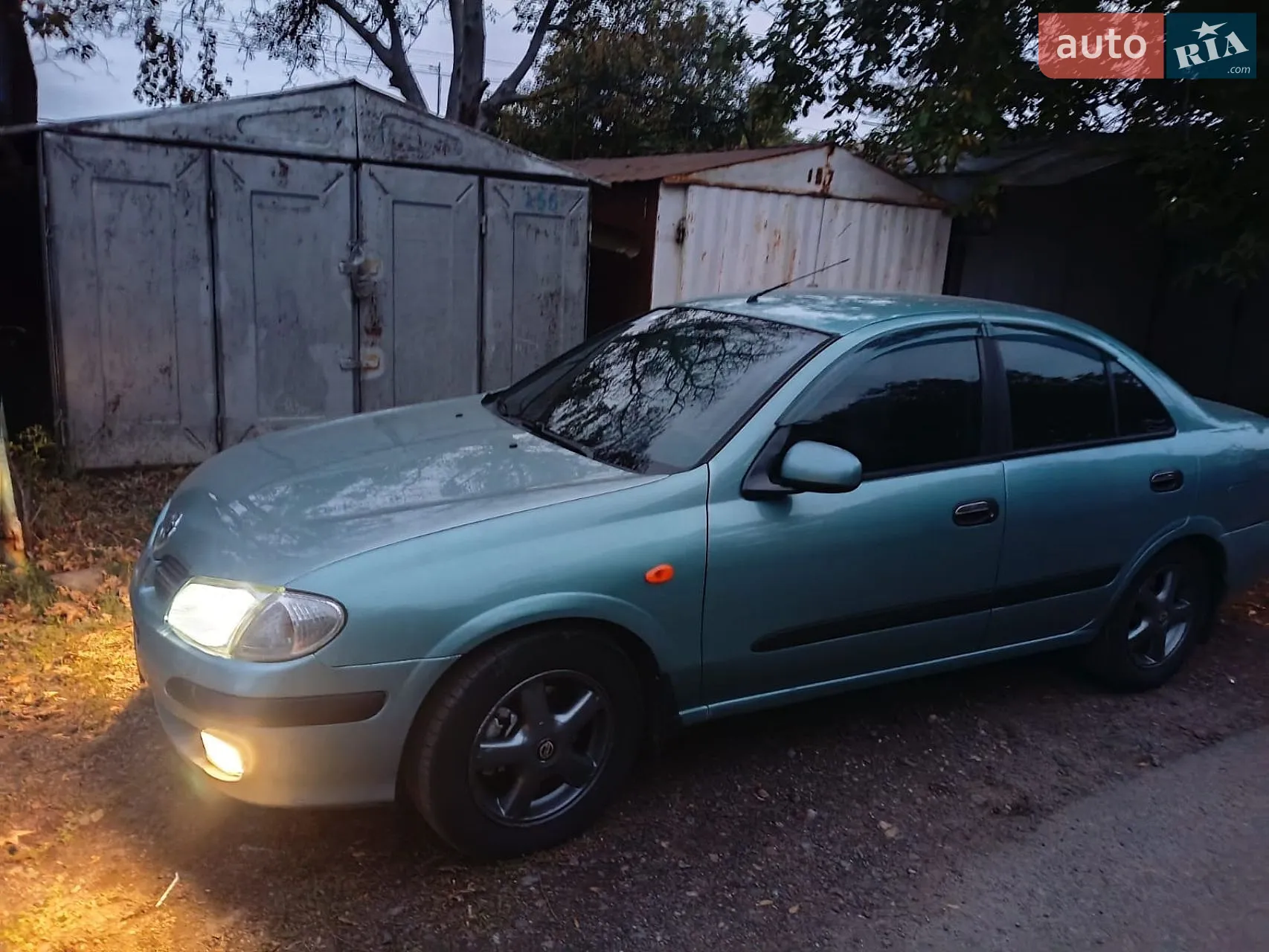 Nissan Almera, 2002