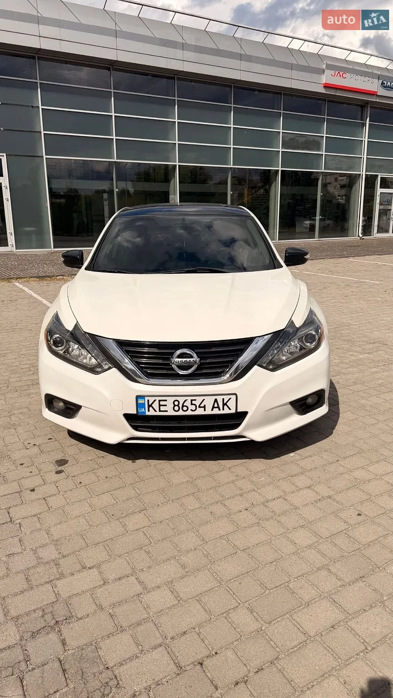 Nissan Altima, 2016